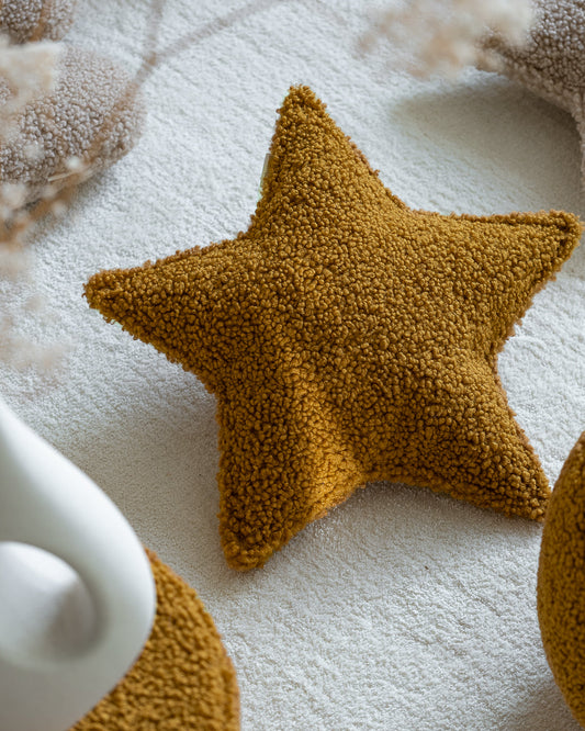Maple Star Cushion