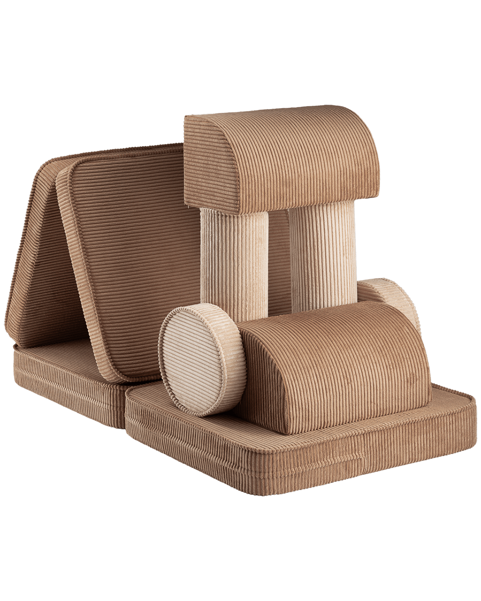 Toffee Settee