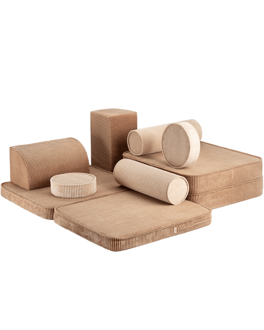 Toffee Settee